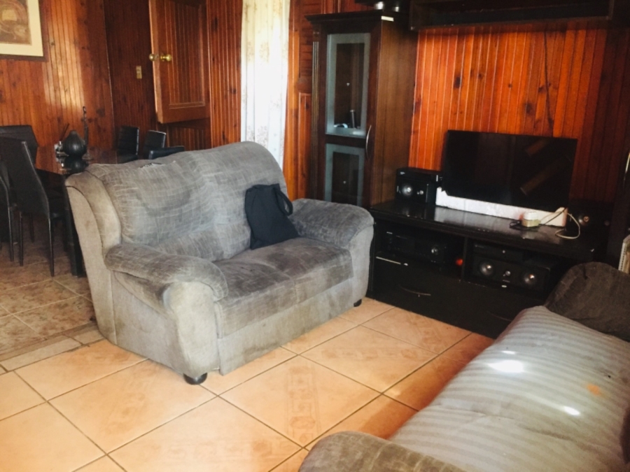  Bedroom Property for Sale in Kwazakhele Eastern Cape